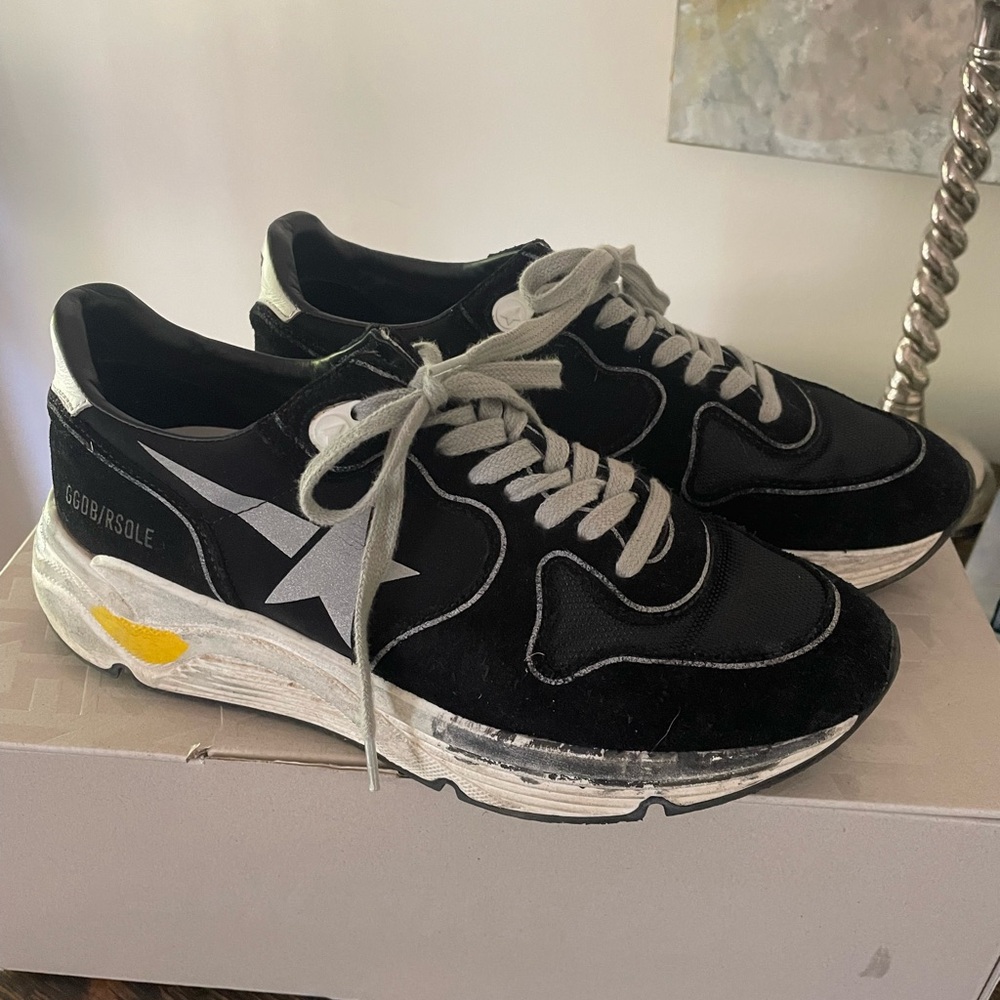Golden Goose Women's Running Sole Athletic Sneaker Black With Silver Star Sz 38